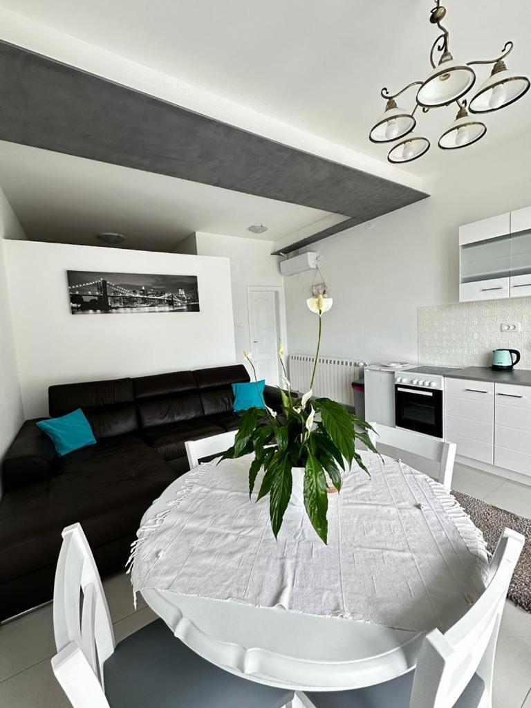 Apartments Boka Pearl Kotor Luaran gambar