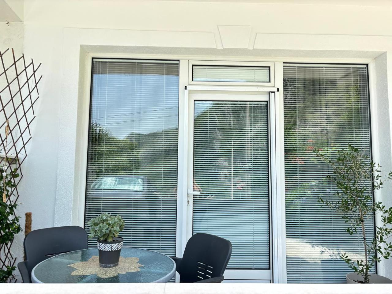 Apartments Boka Pearl Kotor Luaran gambar