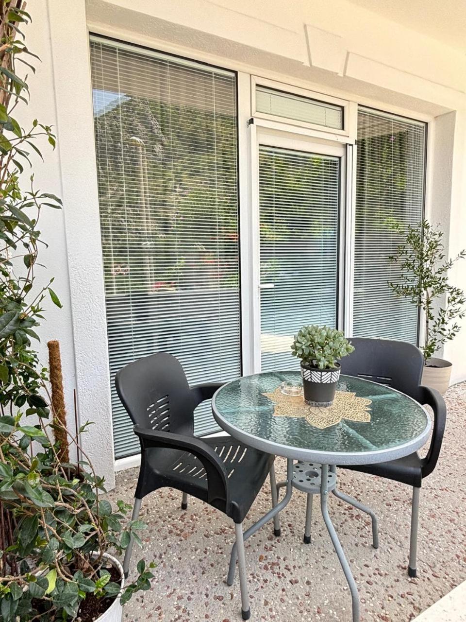 Apartments Boka Pearl Kotor Luaran gambar